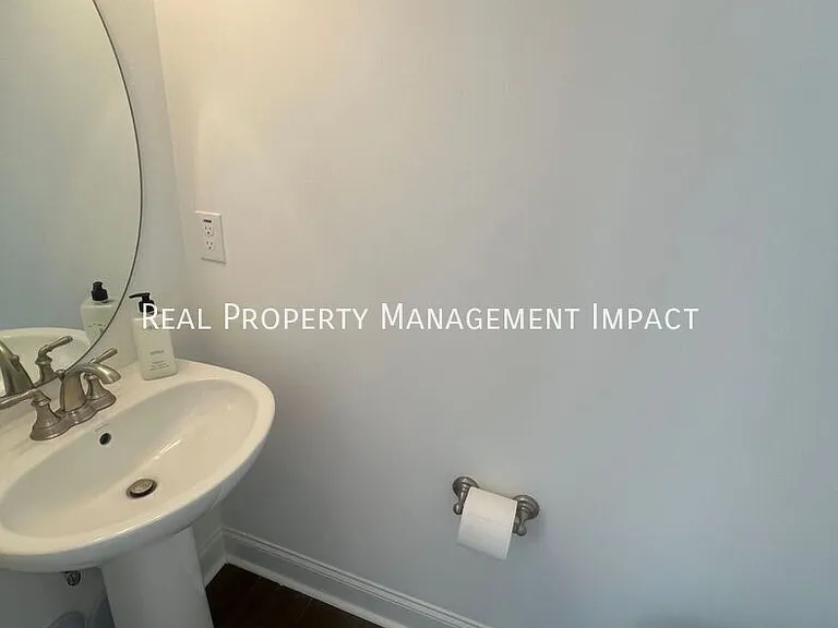 616 Market Grove Dr #100 — Photo 9