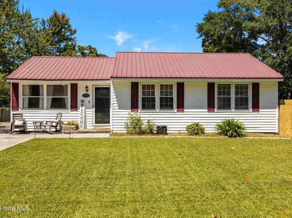 905 School Street, Jacksonville, NC 28540
