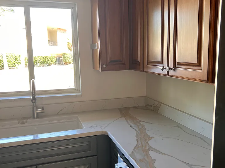 4500 Overlook Dr NE #107 — Photo 4