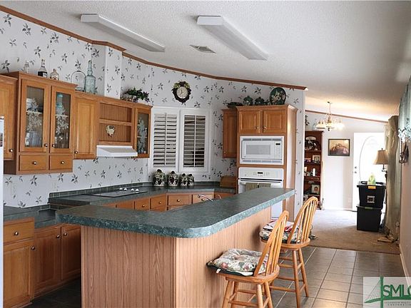 5th image of 3317 Georgian Dr