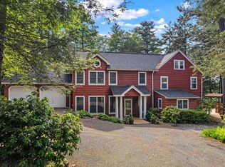 105 Waygood Way, Pocono Pines, PA 18350