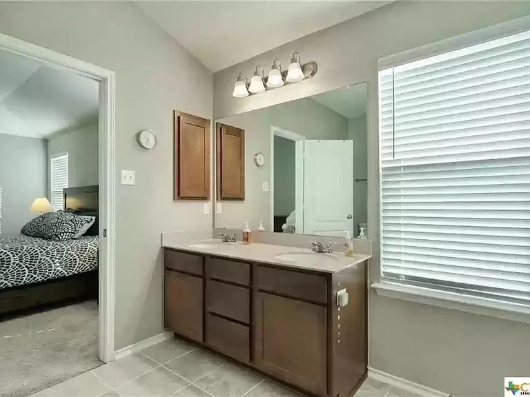 220 Danablu Dr — Photo 16