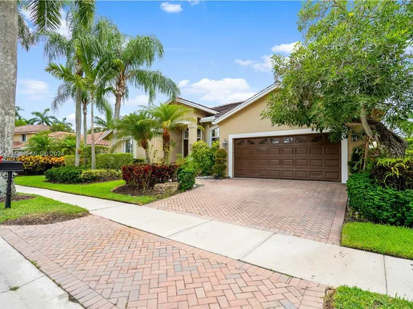 2575 Jardin Dr, Weston, FL 33327