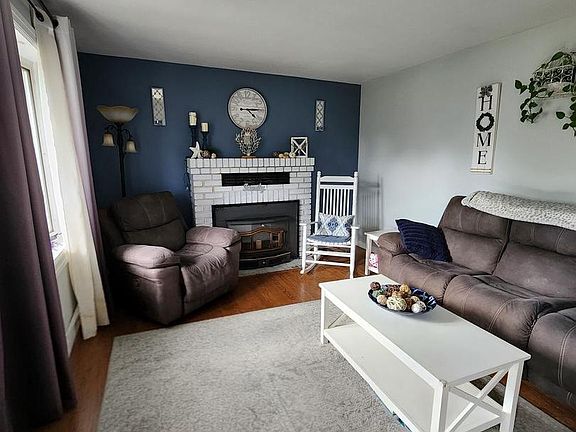 2nd image of 158 Marshall Ave