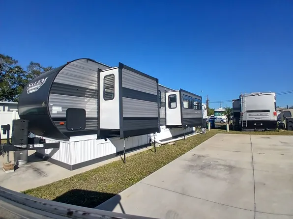 801 53rd Ave W #C08, Bradenton, FL 34207