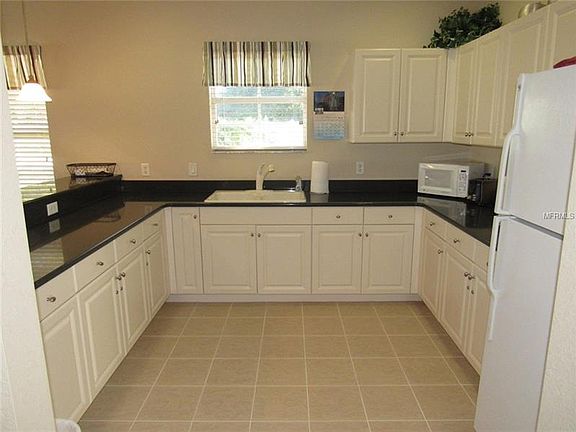 5th image of 200 Gardens Edge Dr #201