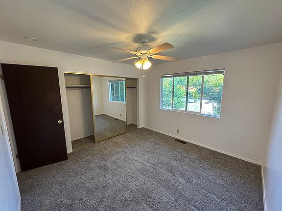 2nd image of 810 Piccardo Ln