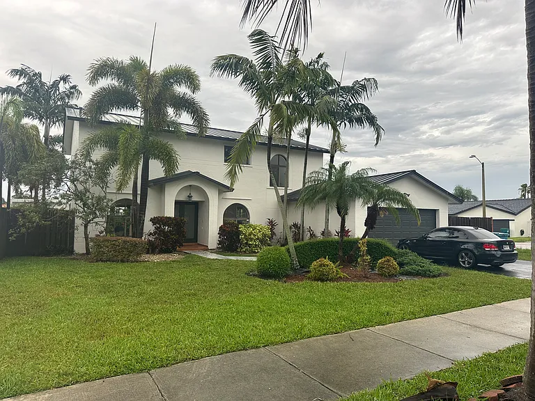 13925 SW 157th St — Photo 3