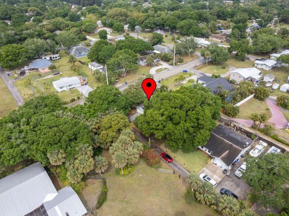 1966 9th Street, Vero Beach, FL 32960