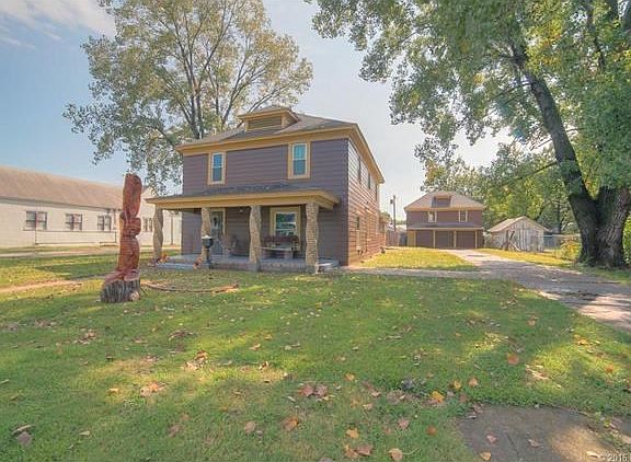 House and garage.  Large lot.