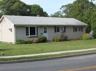 27 Church St, South Kingstown, RI 02879