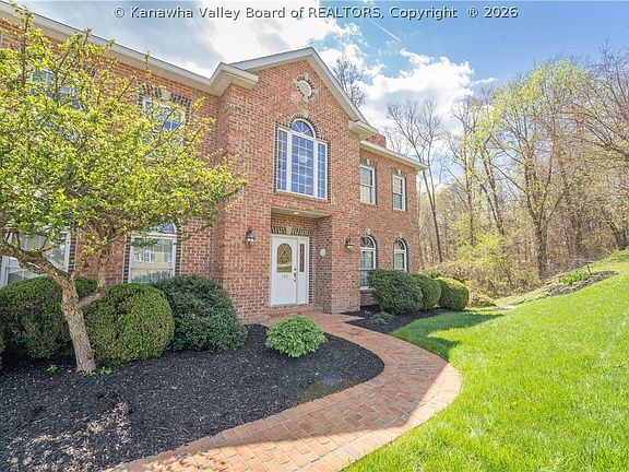 5th image of 105 E Ridge Rd