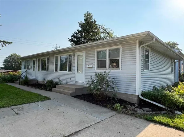 2729 & 2731 Wayne Ave, Iowa City, IA 52240