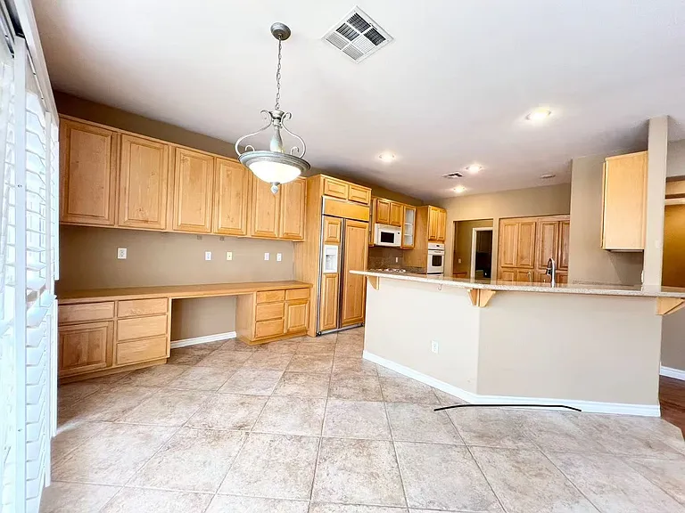 674 Fynn Valley Dr — Photo 6