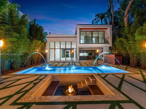 43 NW 42nd St, Miami, FL 33127