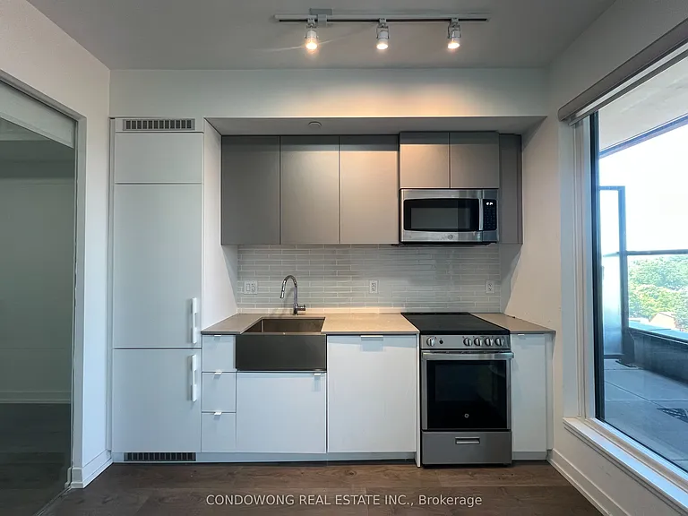 270 Dufferin St #619 — Photo 2
