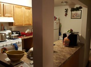 406 Pleasant Run Dr, Wheeling, IL 60090