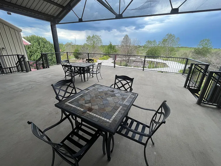 Floating patio