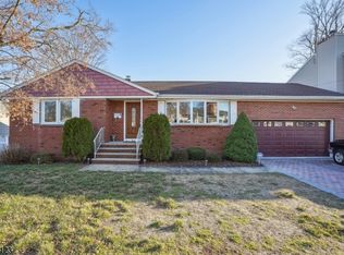 262 E Iselin Pkwy, Iselin, NJ 08830