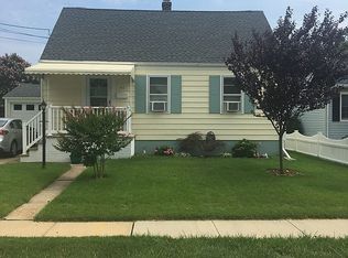 61 Garden Ter, Edison, NJ 08817