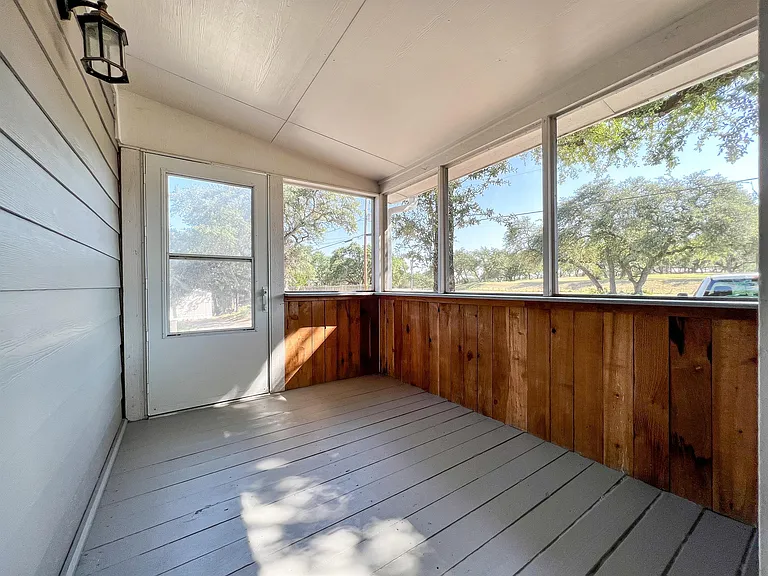 668 Creekside Dr — Photo 22