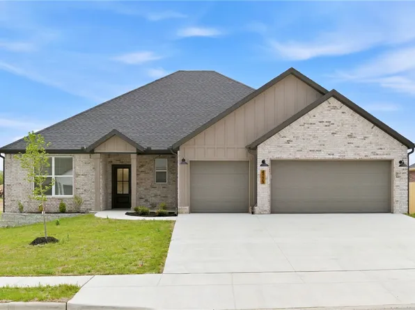 4773 Farmhouse St, Springdale, AR 72762