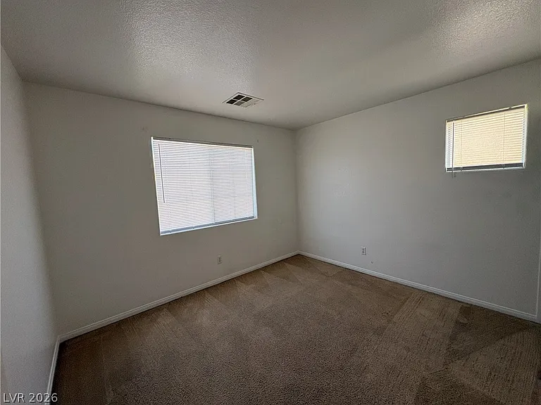 3377 Glacial Lake St — Photo 4