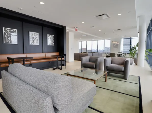 151 Bay Street image 21 of 30