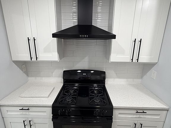 2nd image of 10103 Northeast Ave APT 31