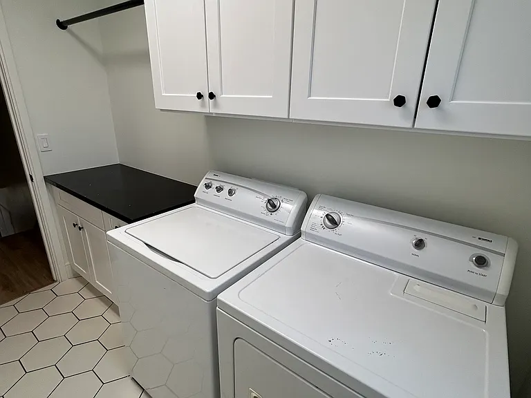 10671 Cherry Ridge Ct — Photo 29