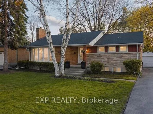 120 Elgin Cres, Waterloo, ON N2J 2S4