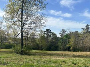 221 Rockhaven Dr, Guntersville, AL 35976