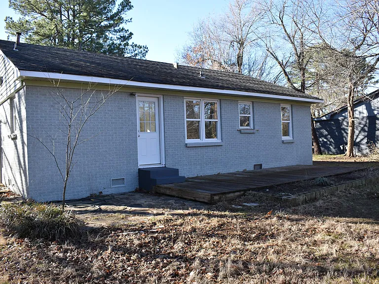 980 W Lawson St — Photo 3