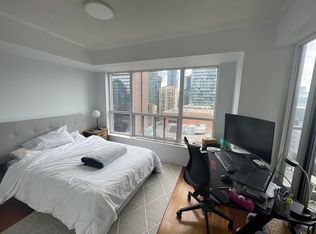 909 Bay St #2105, Toronto, ON