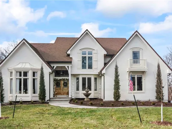 225 W Highland Ridge Ct, Belton, MO 64012