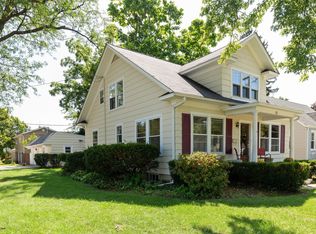 51 S Melrose Ave, Elgin, IL 60123