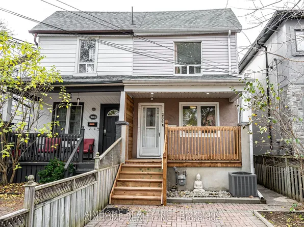 266 Coleridge Ave, Toronto, ON M4C 4J1