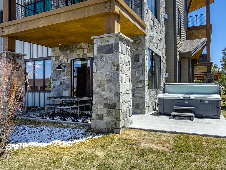 72 Meadow Creek Ln #F102 — Photo 3