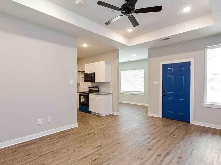 10317-10317 Lake Rd #15B — Photo 5