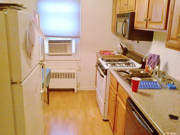 2nd image of 2340 Linwood Ave #5F-405F