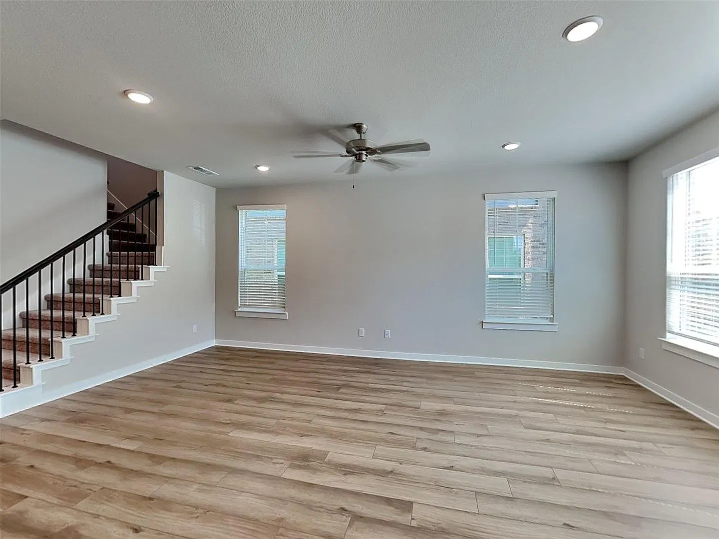226 Territory Trail — Photo 3