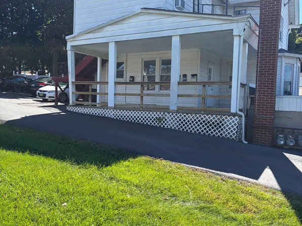 273 W Clinton St #A, Dover, NJ 07801