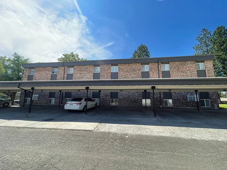 Calispel Apartments — Photo 7