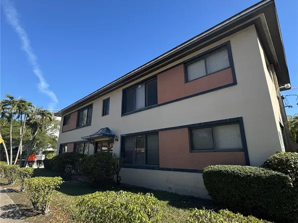 350 Madeira Ave APT 4, Coral Gables, FL 33134