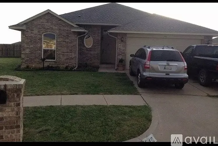 1540 NW 126th St — Photo 2
