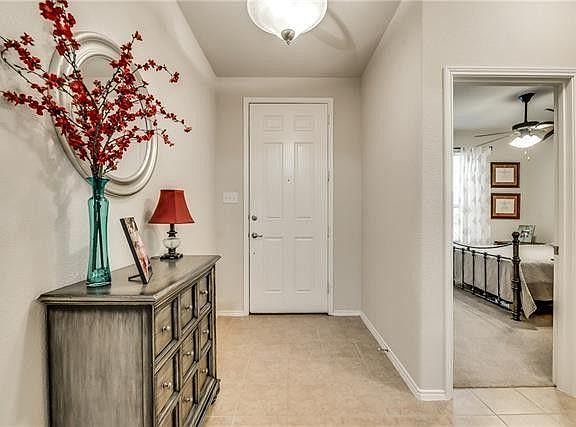 2nd image of 3605 Oceanview Dr