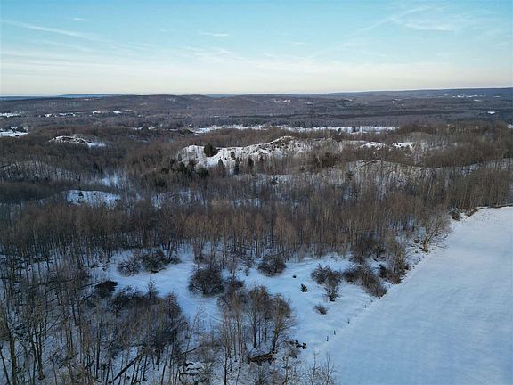 5th image of 1465 Dam Rd