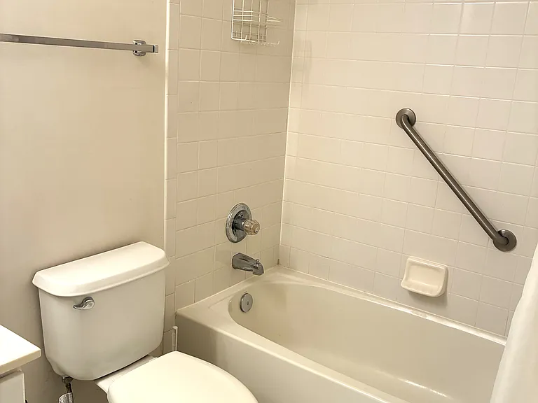 Bathroom#3 with Grab Bars