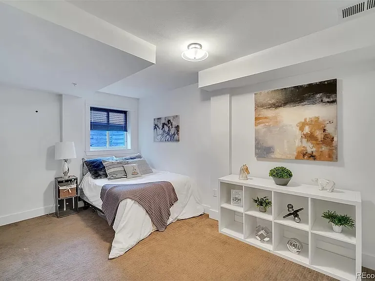 2837 Vallejo St #107 — Photo 12