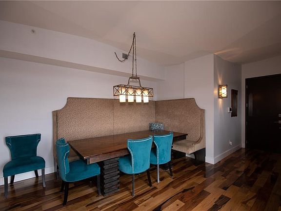 5th image of 825 N Delaware St Unit 5B